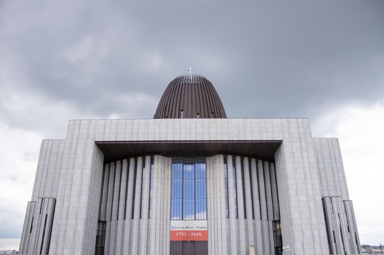 Święcenia kapłańskie w Świątyni Opatrzności Bożej