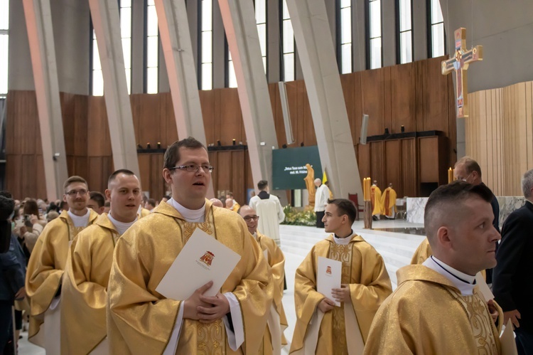 Święcenia kapłańskie w Świątyni Opatrzności Bożej