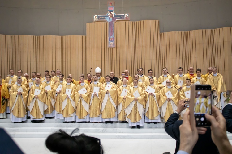 Święcenia kapłańskie w Świątyni Opatrzności Bożej