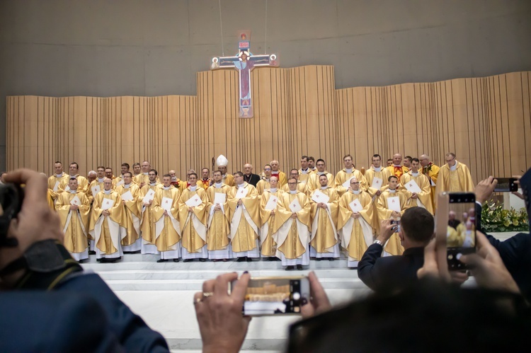 Święcenia kapłańskie w Świątyni Opatrzności Bożej