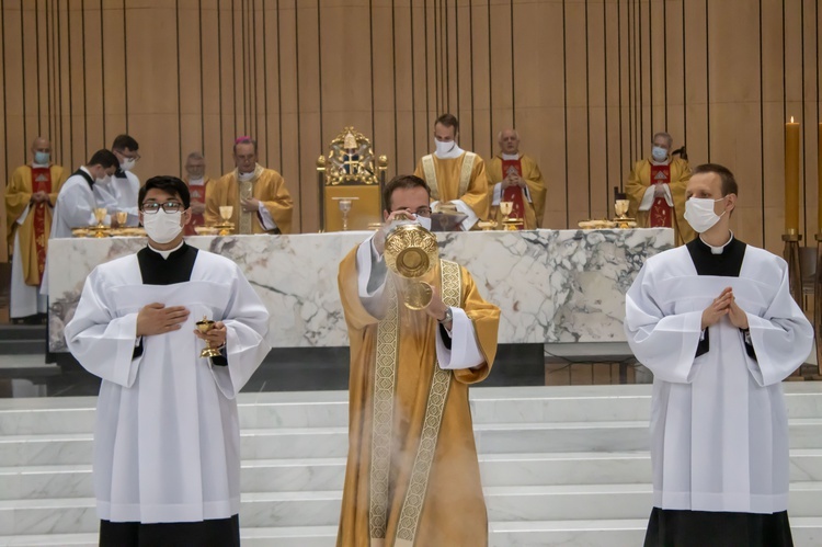 Święcenia kapłańskie w Świątyni Opatrzności Bożej