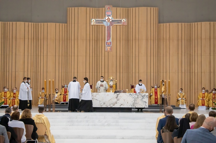 Święcenia kapłańskie w Świątyni Opatrzności Bożej