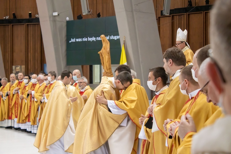 Święcenia kapłańskie w Świątyni Opatrzności Bożej