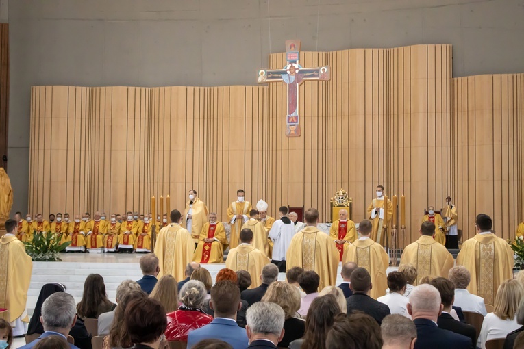 Święcenia kapłańskie w Świątyni Opatrzności Bożej