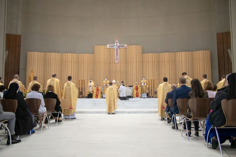 Święcenia kapłańskie w Świątyni Opatrzności Bożej