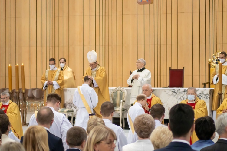 Święcenia kapłańskie w Świątyni Opatrzności Bożej