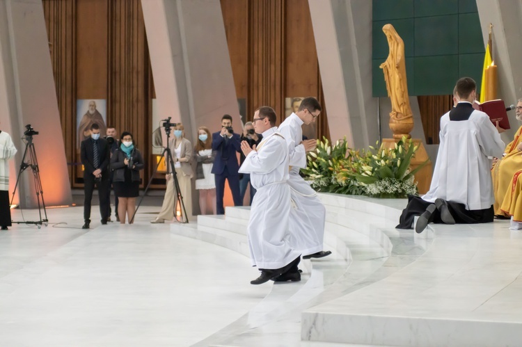 Święcenia kapłańskie w Świątyni Opatrzności Bożej