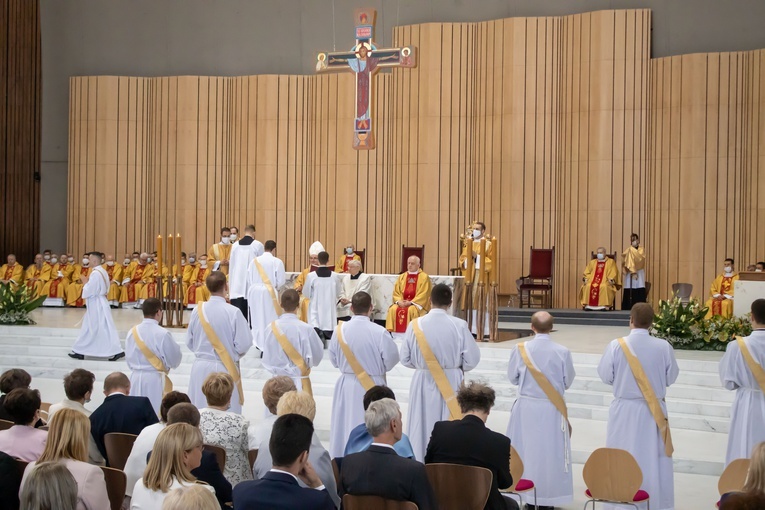 Święcenia kapłańskie w Świątyni Opatrzności Bożej