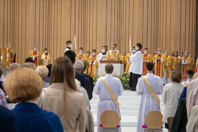 Święcenia kapłańskie w Świątyni Opatrzności Bożej