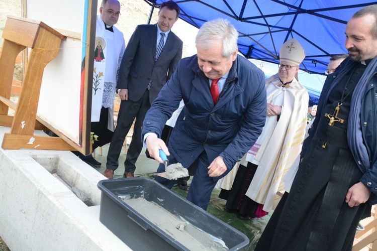 Kamień węgielny kościoła św. Jana Pawła II w Opolu