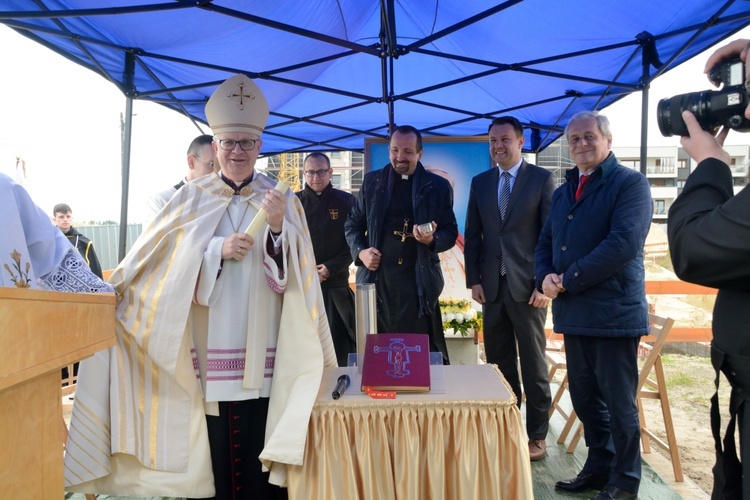 Kamień węgielny kościoła św. Jana Pawła II w Opolu