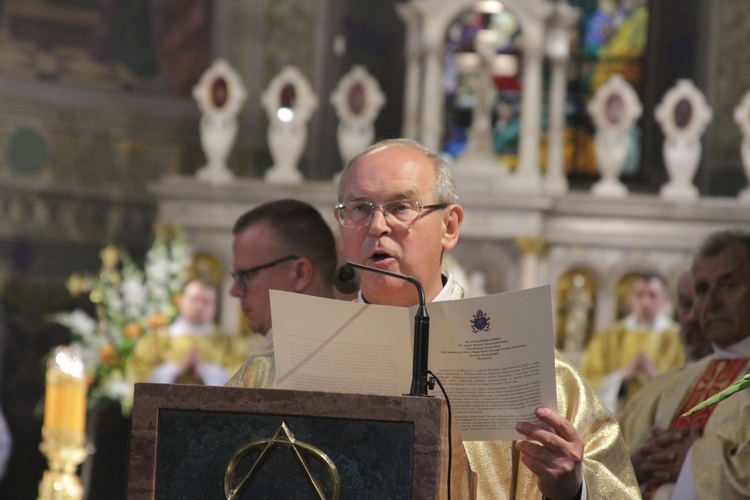 List od Ojca Świętego odczytał ks. prał. Sławomir Nasiorowski z Sektretariatu Stanu Stolicy Apostolskiej.