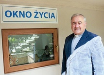 ▲	Ks. Janusz Rzeźnik, proboszcz parafii św. Marii Magdaleny, podkreśla że inicjatywa zrodziła się wśród ludzi świeckich.