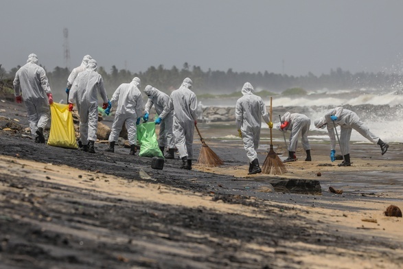 Sri Lanka: katastrofa ekologiczna, plaże pokryte mikrodrobinami plastiku