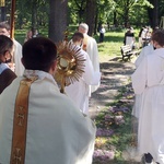 Boże Ciało 2021 w parafii św. Jadwigi na Kozanowie - piękne dywany