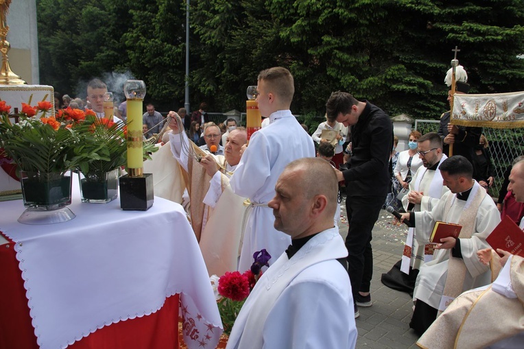 Tarnobrzeg. Procesja w parafii MBNP