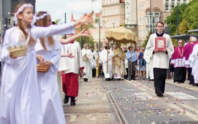 Boże Ciało. Nasza chrześcijańska tożsamość