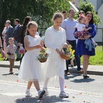 Tarnobrzeg. Procesja Bożego w parafii Miłosierdzia Bożego.