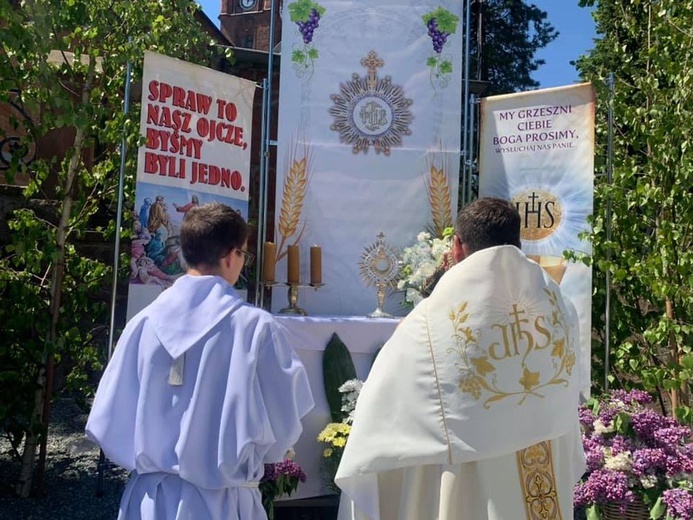 Boże Ciało w Nowej Rudzie Słupcu