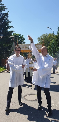 Boże Ciało w Parafii Najświętszego Serca Pana Jezusa w Ząbkowicach Śląskich