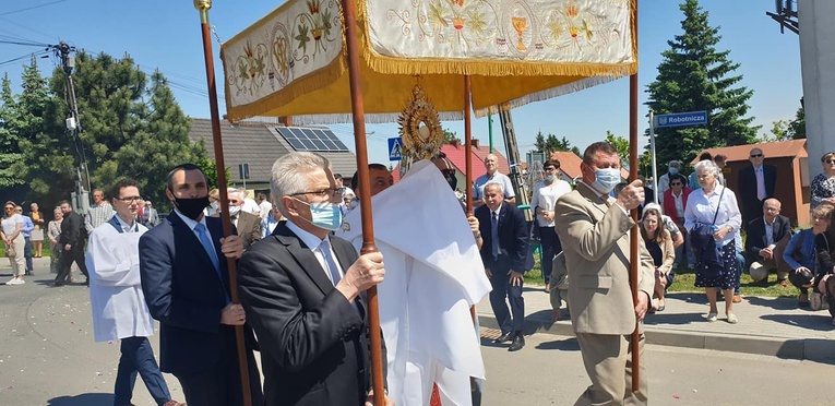 Boże Ciało w Parafii Najświętszego Serca Pana Jezusa w Ząbkowicach Śląskich