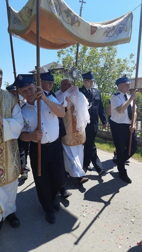 Boże Ciało w Ostroszowicach