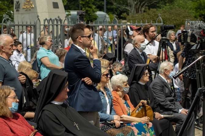 Dywan z kwiatów dla Jezusa