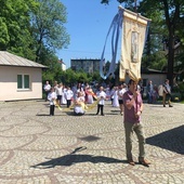 Procesja aż do ZOL-u