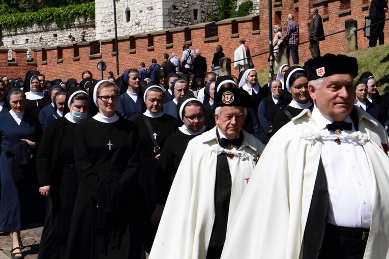 Boże Ciało 2021. Procesja z Wawelu na Rynek Główny