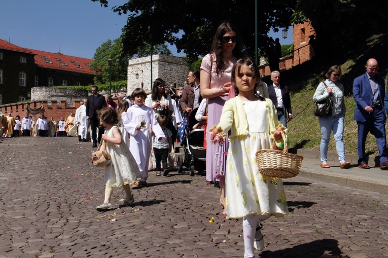 Boże Ciało 2021. Procesja z Wawelu na Rynek Główny