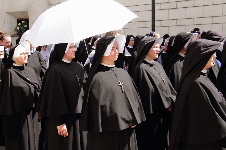 Boże Ciało 2021. Procesja z Wawelu na Rynek Główny