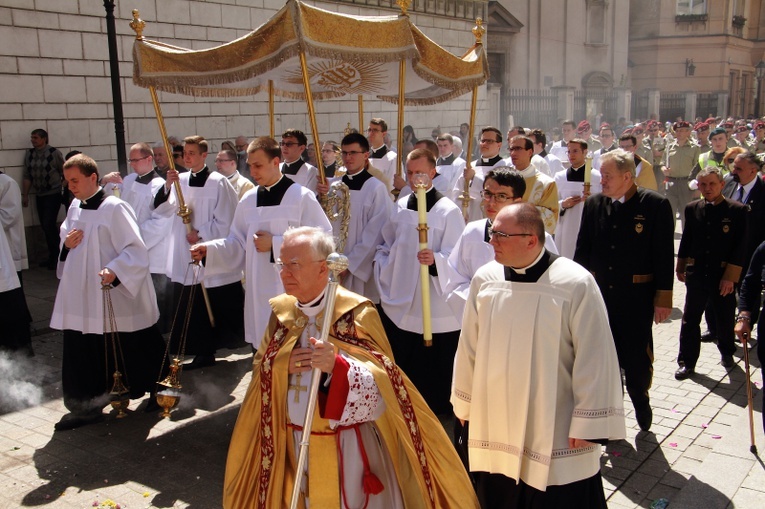 Boże Ciało 2021. Procesja z Wawelu na Rynek Główny