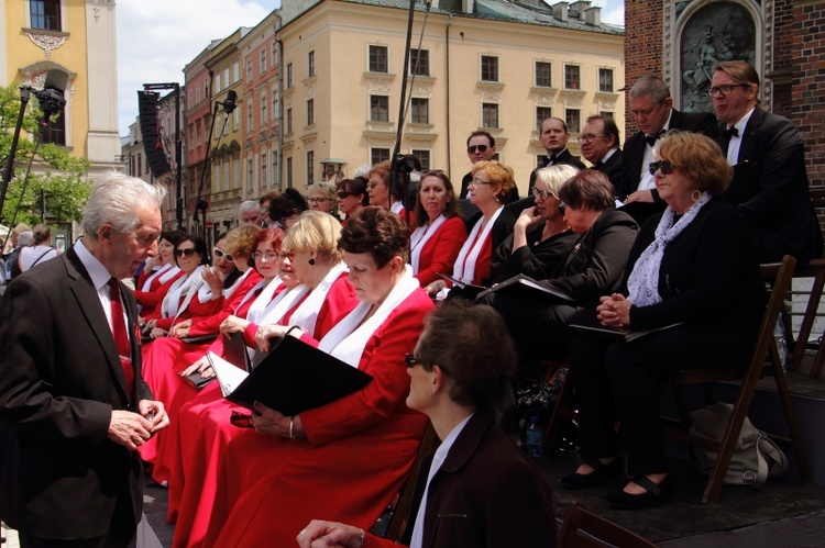 Boże Ciało 2021. Procesja z Wawelu na Rynek Główny