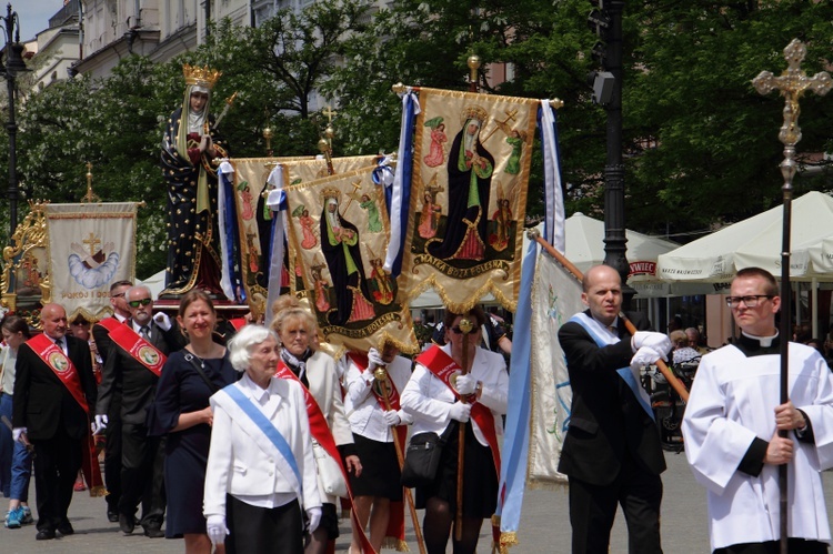 Boże Ciało 2021. Procesja z Wawelu na Rynek Główny
