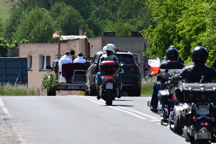 Zmotoryzowana procesja Bożego Ciała w Połczynie-Zdroju