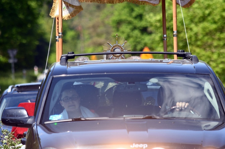 Zmotoryzowana procesja Bożego Ciała w Połczynie-Zdroju