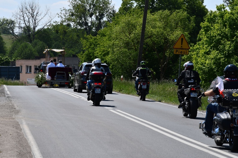 Zmotoryzowana procesja Bożego Ciała w Połczynie-Zdroju