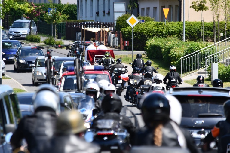 Zmotoryzowana procesja Bożego Ciała w Połczynie-Zdroju