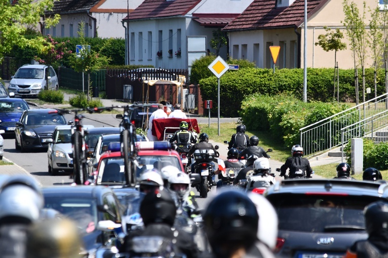 Zmotoryzowana procesja Bożego Ciała w Połczynie-Zdroju