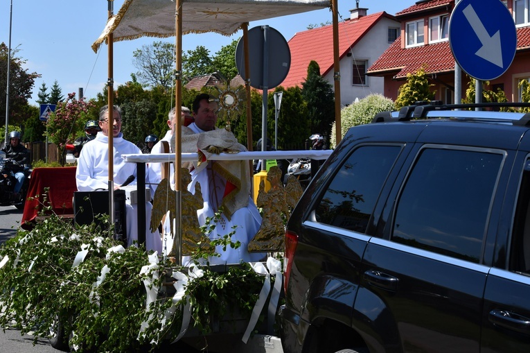 Zmotoryzowana procesja Bożego Ciała w Połczynie-Zdroju