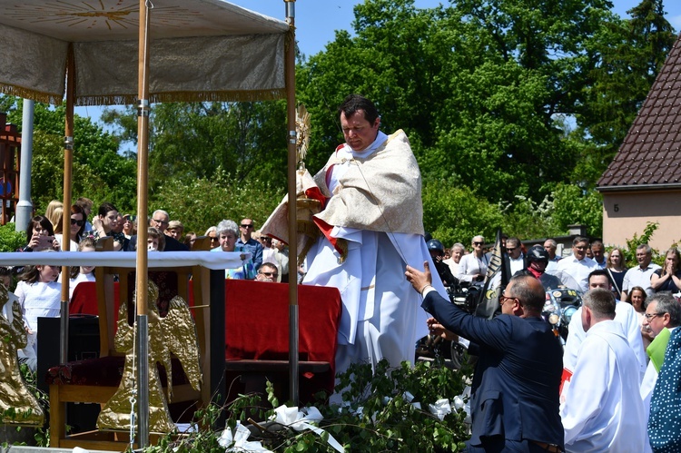 Zmotoryzowana procesja Bożego Ciała w Połczynie-Zdroju