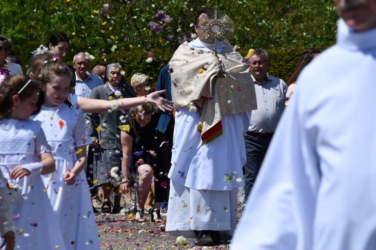 Zmotoryzowana procesja Bożego Ciała w Połczynie-Zdroju