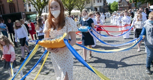 Procesja Bożego Ciała w Kołobrzegu, cz. 1