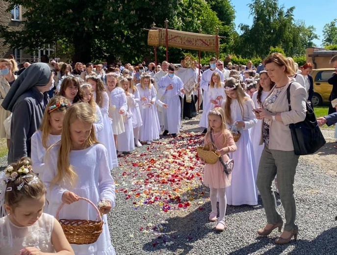 Boże Ciało u św. Jerzego w Dzierżonowie