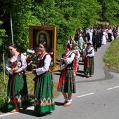 Glisne. Chrystus szedł przez wioskę