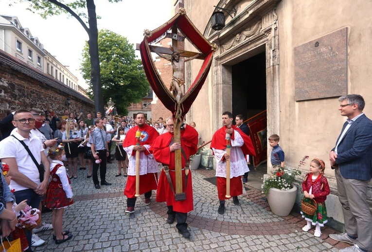 Procesja eucharystyczna w parafii Bożego Ciała w Krakowie 2021