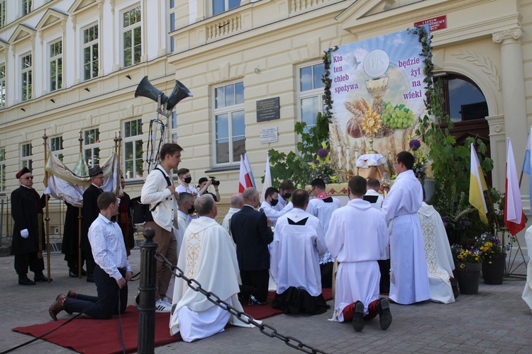 Uroczystość Bożego Ciała w parafii konkatedralnej w Żywcu - 2021