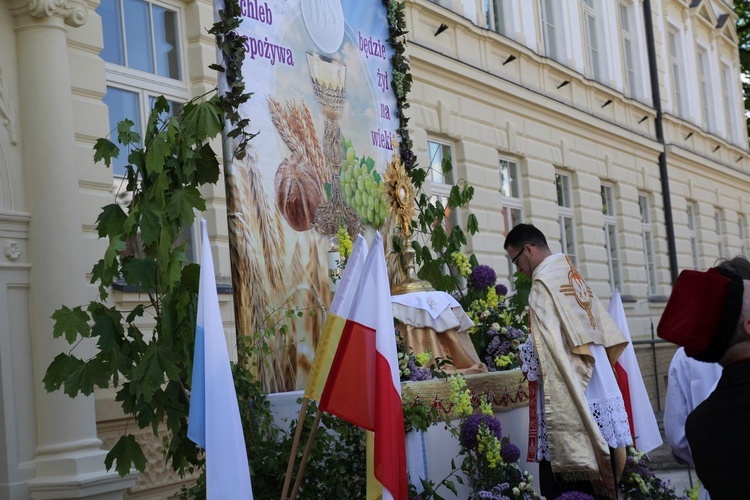 Uroczystość Bożego Ciała w parafii konkatedralnej w Żywcu - 2021