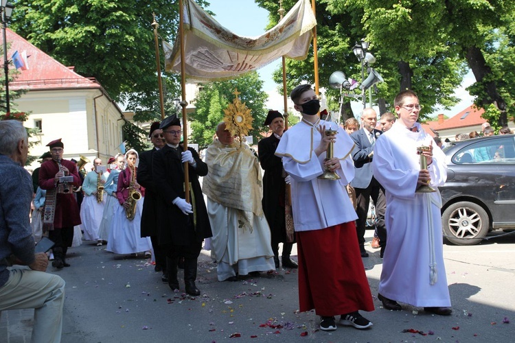 Uroczystość Bożego Ciała w parafii konkatedralnej w Żywcu - 2021