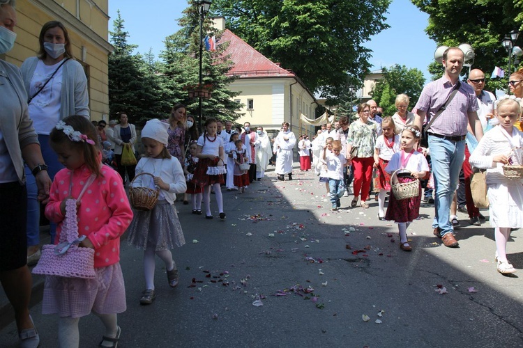 Uroczystość Bożego Ciała w parafii konkatedralnej w Żywcu - 2021